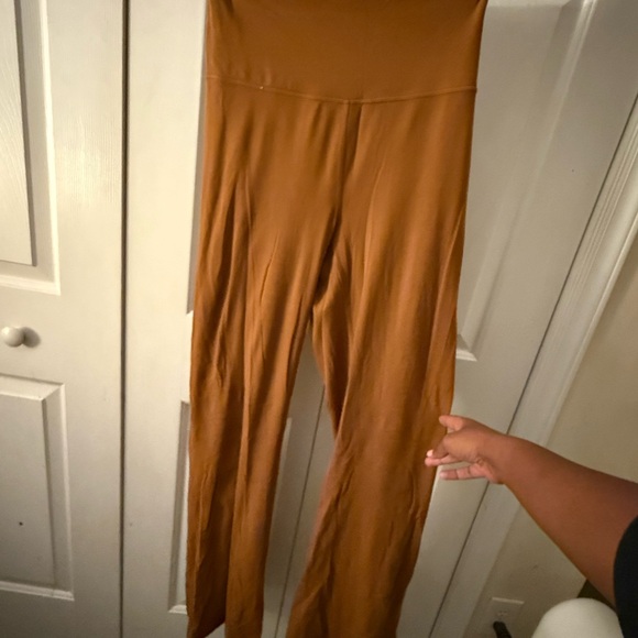 Lululemon Brown groove pants - Picture 3 of 3